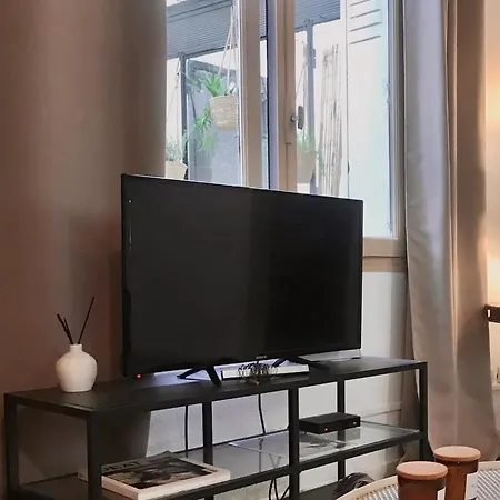 Le Patio Superbe T3 Climatisation Terrasse Wi-fi Netflix 15 Mn Coeur De 70 M2 Apartment Béziers