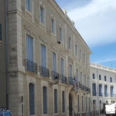 Le Patio Superbe T3 Climatisation Terrasse Wi-fi Netflix 15 Mn Coeur De 70 M2 Apartment *