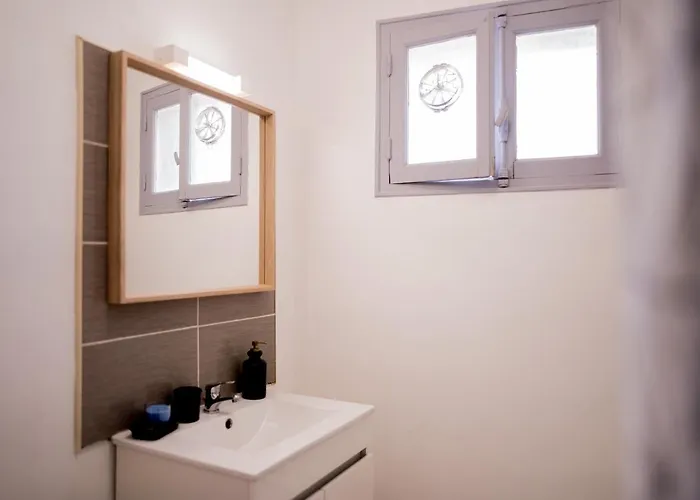 Le Patio Superbe T3 Climatisation Terrasse Wi-fi Netflix 15 Mn Coeur De 70 M2 Apartmán Béziers