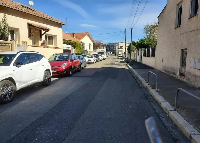 Le Patio Superbe T3 Climatisation Terrasse Wi-fi Netflix 15 Mn Coeur De 70 M2 Béziers