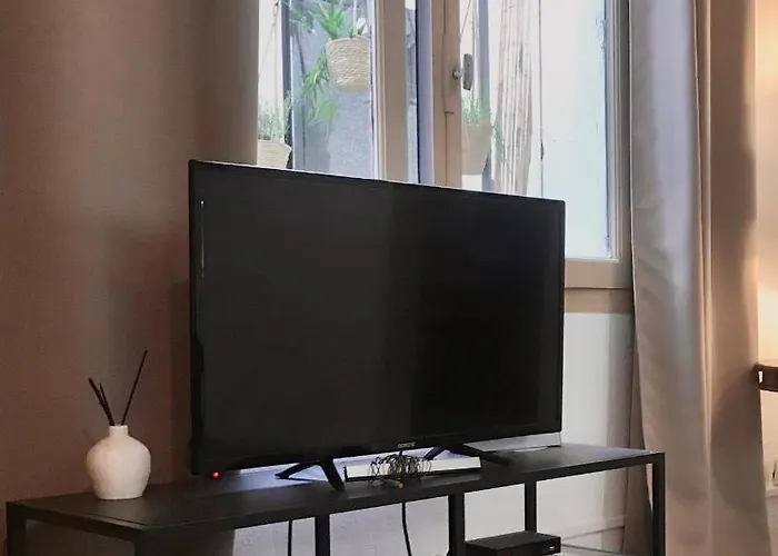 Le Patio Superbe T3 Climatisation Terrasse Wi-fi Netflix 15 Mn Coeur De 70 M2 Apartmán Béziers