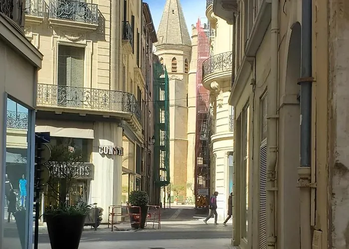 Le Patio Superbe T3 Climatisation Terrasse Wi-fi Netflix 15 Mn Coeur De 70 M2 *